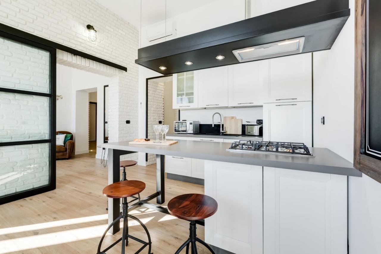 Bmga L Glam Industrial 3-Bed Apartment In Termini Roma Exterior foto