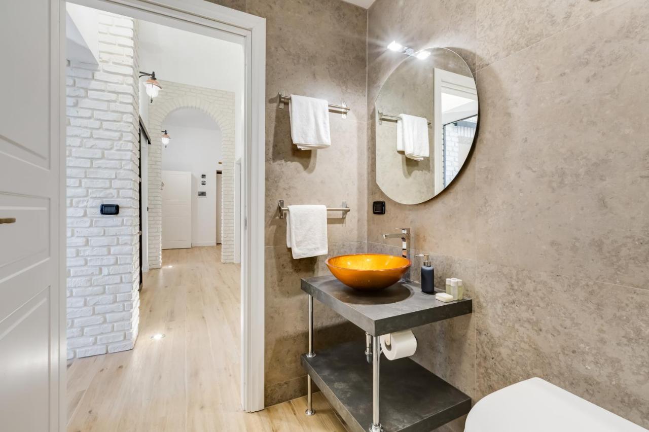 Bmga L Glam Industrial 3-Bed Apartment In Termini Roma Exterior foto